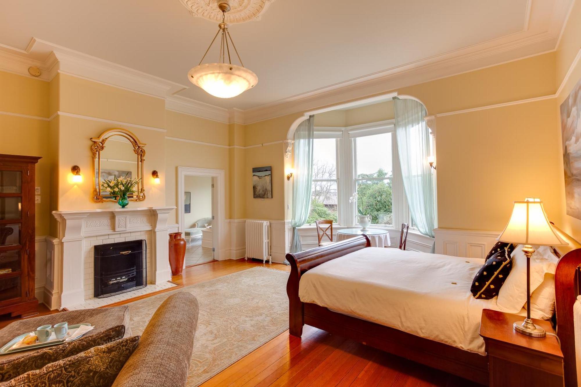 Fairholme Manor Inn Victoria Zewnętrze zdjęcie