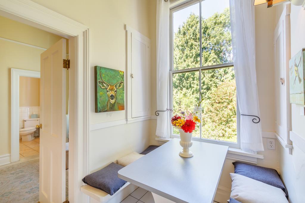 Fairholme Manor Inn Victoria Zewnętrze zdjęcie