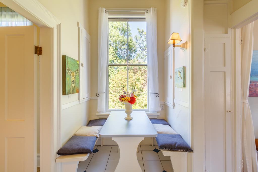 Fairholme Manor Inn Victoria Zewnętrze zdjęcie