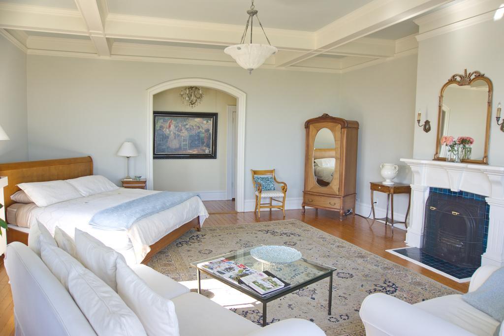 Fairholme Manor Inn Victoria Zewnętrze zdjęcie