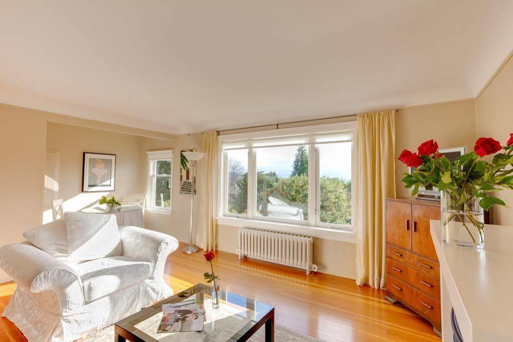 Fairholme Manor Inn Victoria Zewnętrze zdjęcie