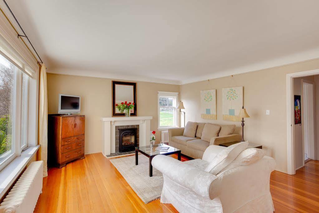 Fairholme Manor Inn Victoria Zewnętrze zdjęcie